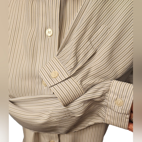 Beautiful vintage 70s Bow Tie button-up - Picture 7 of 9